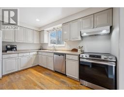 18 GATEWAY DRIVE - 10