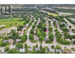 18 GATEWAY DRIVE - 29