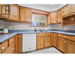 27 ATCHISON LANE - 19