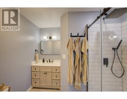 146 QUEEN STREET S - 21