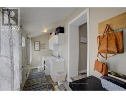 146 QUEEN STREET S - 22
