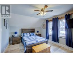 146 QUEEN STREET S - 28