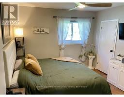 28 PEEL STREET W - 4