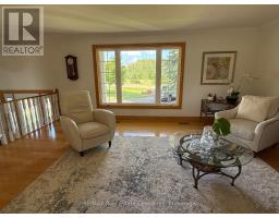 9098 27 SIDE ROAD - 17