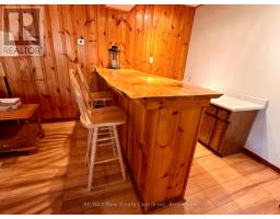 9098 27 SIDE ROAD - 34