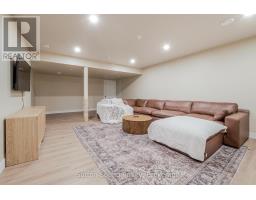 115 GORDON STREET S - 32