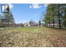 23 HASTINGS BOULEVARD - 44