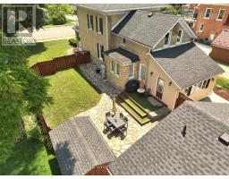 459 WALLACE AVENUE N - 10