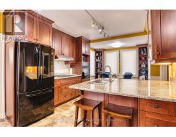 459 WALLACE AVENUE N - 27