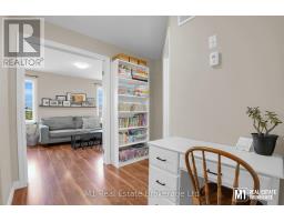 46B - 15 CARERE CRESCENT - 21