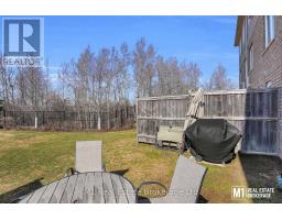 46B - 15 CARERE CRESCENT - 28
