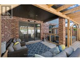 11 - 254 GOSLING GARDENS AVENUE - 35