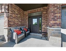 11 - 254 GOSLING GARDENS AVENUE - 4