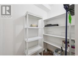 404 - 65 SILVERCREEK PARKWAY N - 26