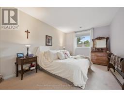 305 - 245 QUEEN STREET W - 27