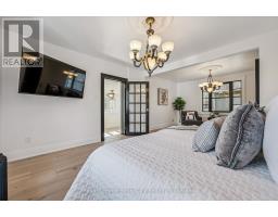 87 UNIVERSITY AVENUE W - 33