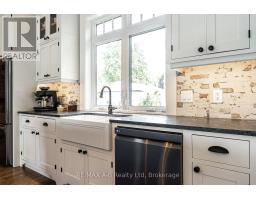 281 MANK STREET - 14