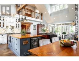 281 MANK STREET - 16