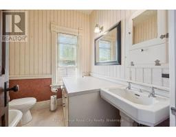 5 WEST STREET - 22