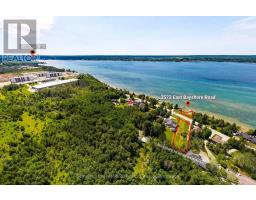 3573 EAST BAYSHORE RD, RRNo. 1 ROAD - 2