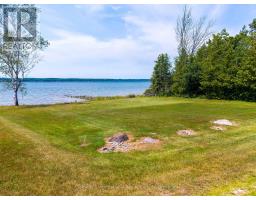 3573 EAST BAYSHORE RD, RRNo. 1 ROAD - 32