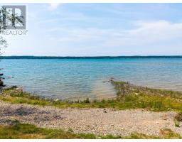 3573 EAST BAYSHORE RD, RRNo. 1 ROAD - 35