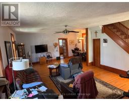 393 7TH AVENUE - 11