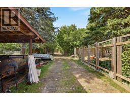 96 BEAUMONT CRESCENT - 3