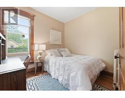 107 WELLINGTON STREET S - 21