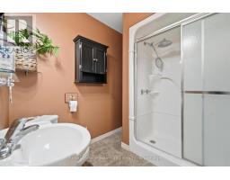107 WELLINGTON STREET S - 9