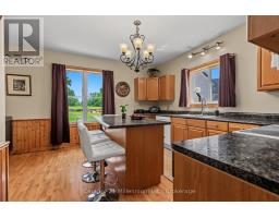 544 LOUISA STREET - 11