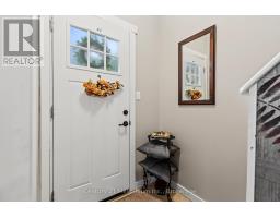 544 LOUISA STREET - 6