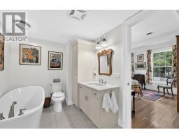 201 - 5 COBOURG STREET - 23