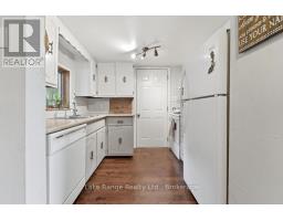 73 QUEEN STREET - 12