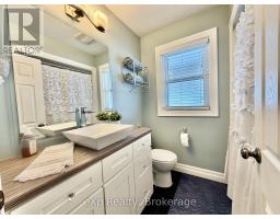 13 BROWNS AVENUE - 9