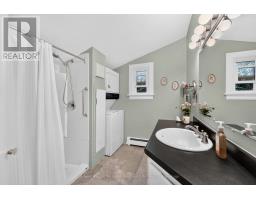 135 ESSEX STREET - 24