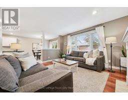 17 CARROLL CRESCENT - 21