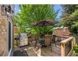 17 CARROLL CRESCENT - 43