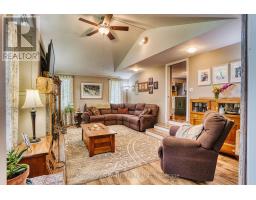 3017 LOUISA STREET - 18