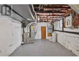 2 HERLAN AVENUE - 34