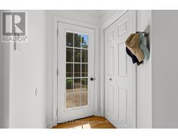38 GRAYVIEW DRIVE - 17