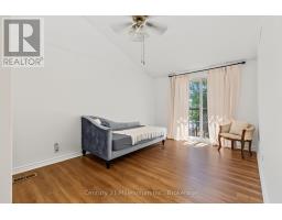38 GRAYVIEW DRIVE - 35