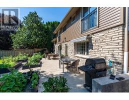 38 GRAYVIEW DRIVE - 44
