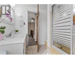8 - 5982 DUNN STREET - 19