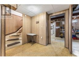 8 - 5982 DUNN STREET - 23