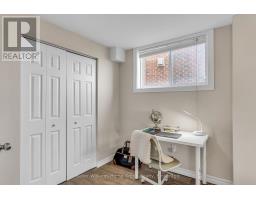17 DUDLEY DRIVE - 42