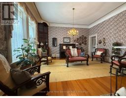 538 QUEEN STREET N - 16