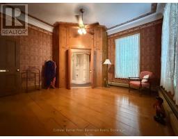 538 QUEEN STREET N - 23