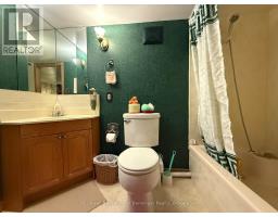 538 QUEEN STREET N - 31