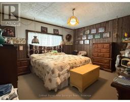 538 QUEEN STREET N - 34